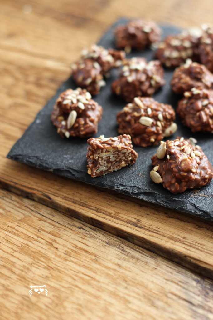 Pindarotsjes sesam melkchocolade - Koken in Quarantaine verticaal 2